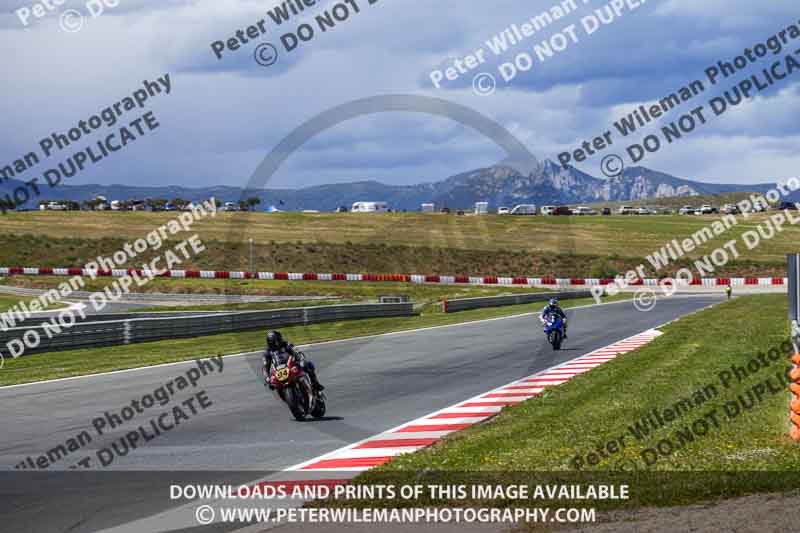 cadwell no limits trackday;cadwell park;cadwell park photographs;cadwell trackday photographs;enduro digital images;event digital images;eventdigitalimages;navarra;no limits trackdays;peter wileman photography;racing digital images;trackday digital images;trackday photos